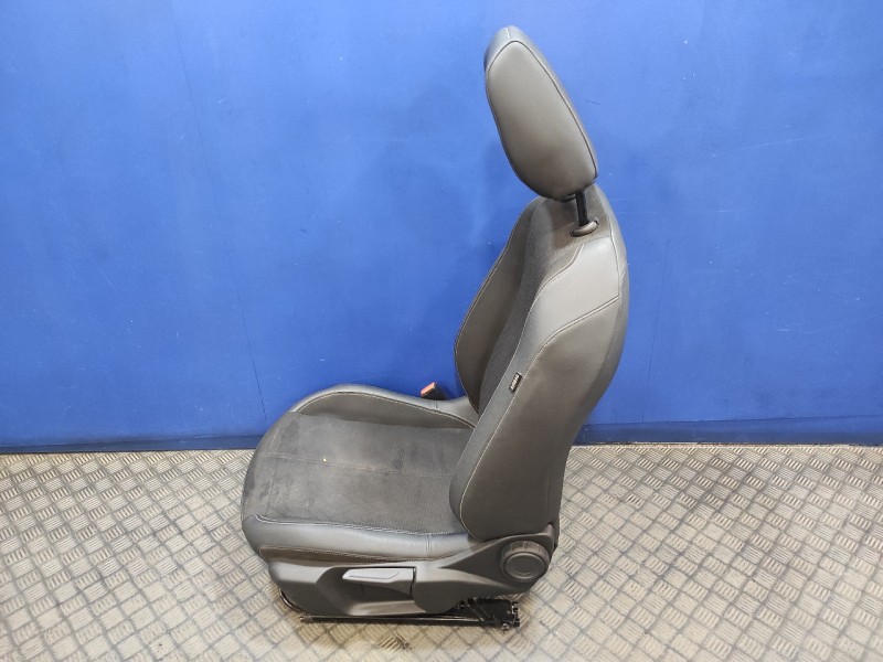 Recambio de juego asientos completo para opel corsa f corsa f referencia OEM IAM   
