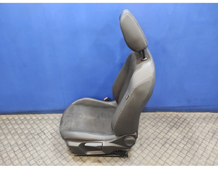 Recambio de juego asientos completo para opel corsa f corsa f referencia OEM IAM   