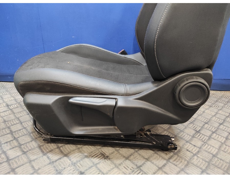 Recambio de juego asientos completo para opel corsa f corsa f referencia OEM IAM   