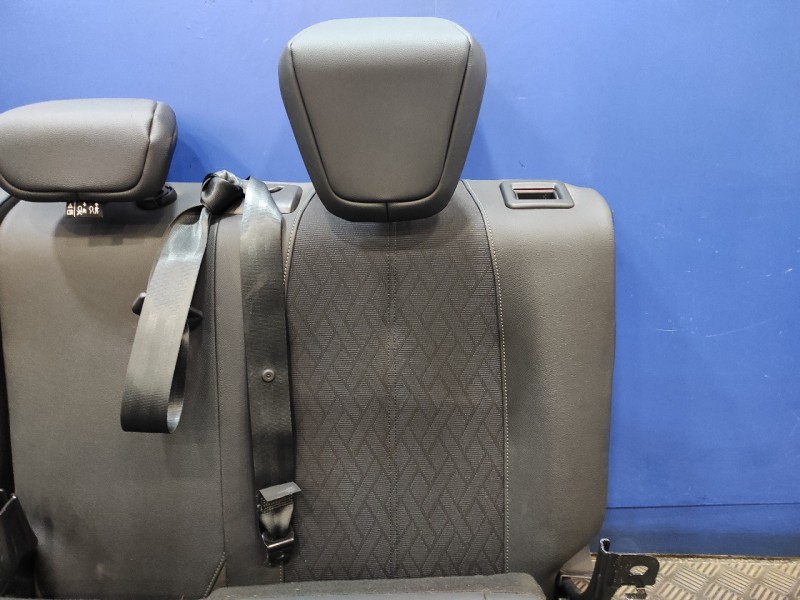 Recambio de juego asientos completo para opel corsa f corsa f referencia OEM IAM   