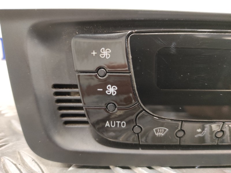 Recambio de mando climatizador para seat ibiza (6j5) 1.6 16v referencia OEM IAM 6J0820043C  A2C53424497