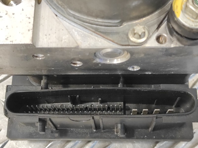 Recambio de abs para renault clio iii 2.0 16v cat referencia OEM IAM 0265234372 0265950498 8200443546