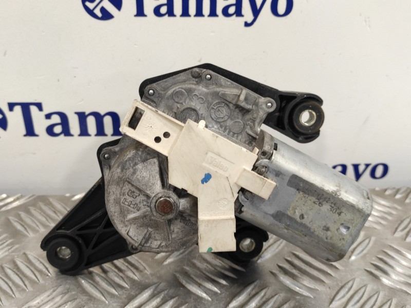 Recambio de motor limpia trasero para renault clio iii 2.0 16v cat referencia OEM IAM 8200311486  53026312