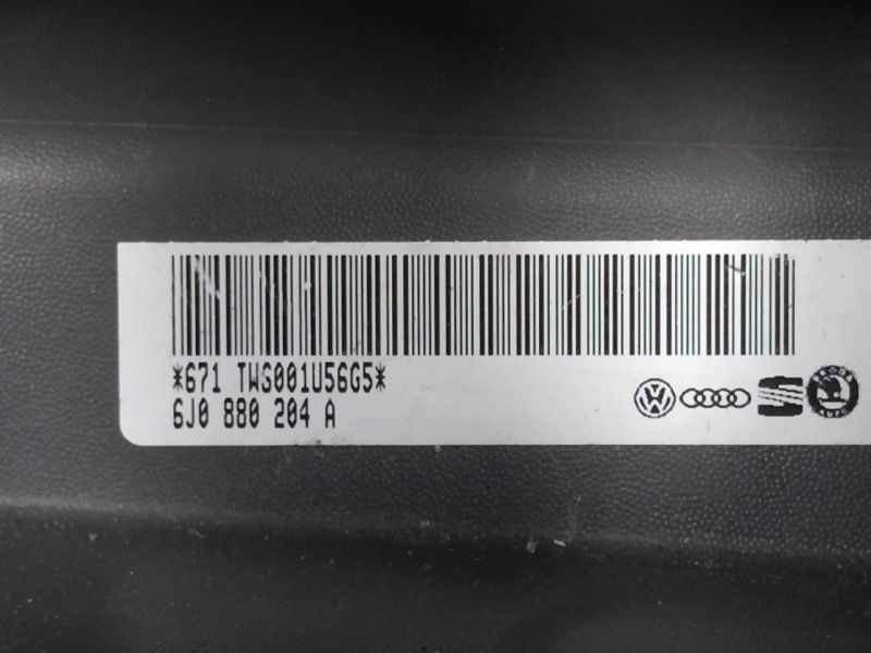 Recambio de guantera para seat ibiza (6j5) 1.6 16v referencia OEM IAM 6J1857103 6J0880204A 6J1857095