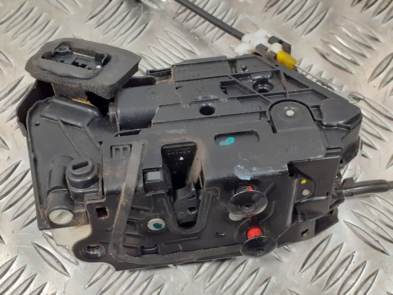 Recambio de cerradura puerta trasera izquierda para volkswagen polo (6r1) 1.4 fsi referencia OEM IAM 5K4839015F  