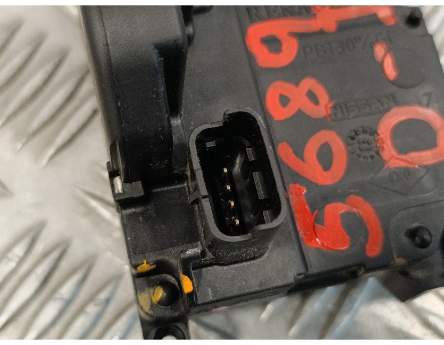 Recambio de cerradura puerta delantera izquierda para renault megane iii berlina 5 p 1.2 16v referencia OEM IAM   