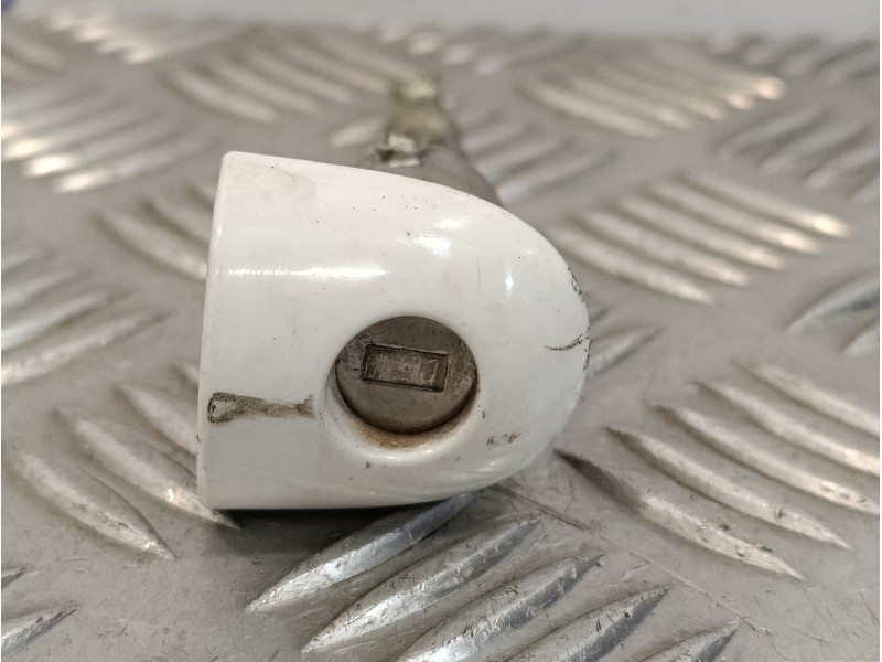 Recambio de bombin puerta delantera izquierda para renault megane iii berlina 5 p 1.2 16v referencia OEM IAM   