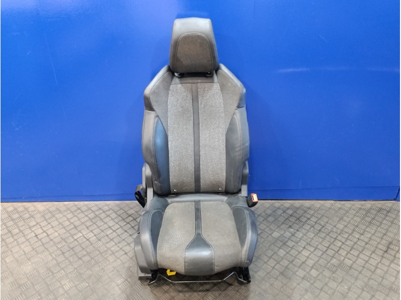 Recambio de asiento delantero derecho para peugeot 3008 1.2 12v e-thp referencia OEM IAM 1687759X  
