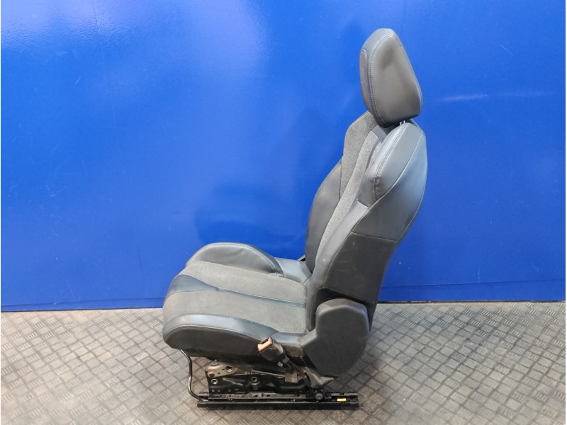 Recambio de asiento delantero derecho para peugeot 3008 1.2 12v e-thp referencia OEM IAM 1687759X  