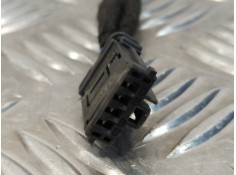 Recambio de anclaje cinturón trasero derecho para opel corsa f corsa f referencia OEM IAM 6403040ETE   2