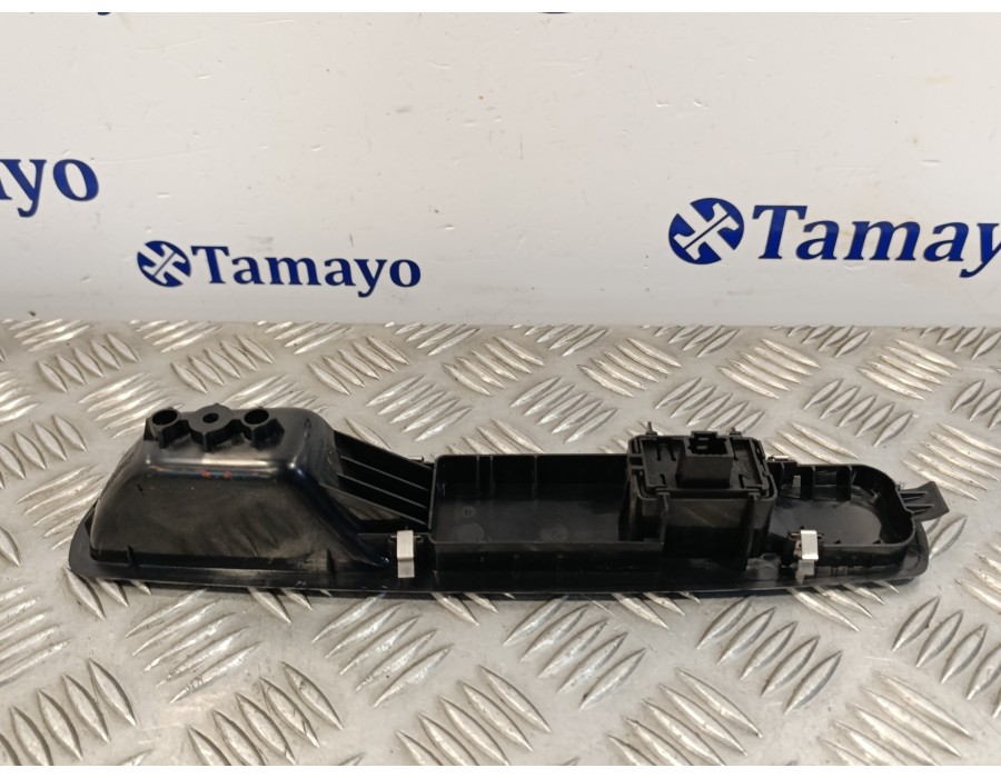 Recambio de mando elevalunas delantero derecho para renault megane iii berlina 5 p 1.2 16v referencia OEM IAM   