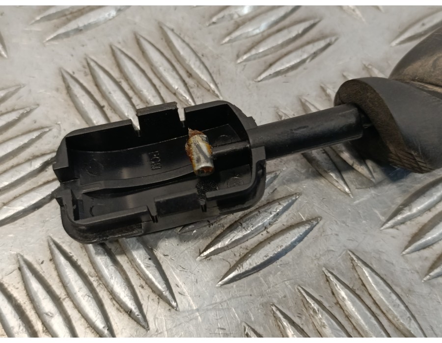 Recambio de cerradura puerta delantera derecha para renault megane iii berlina 5 p 1.2 16v referencia OEM IAM   