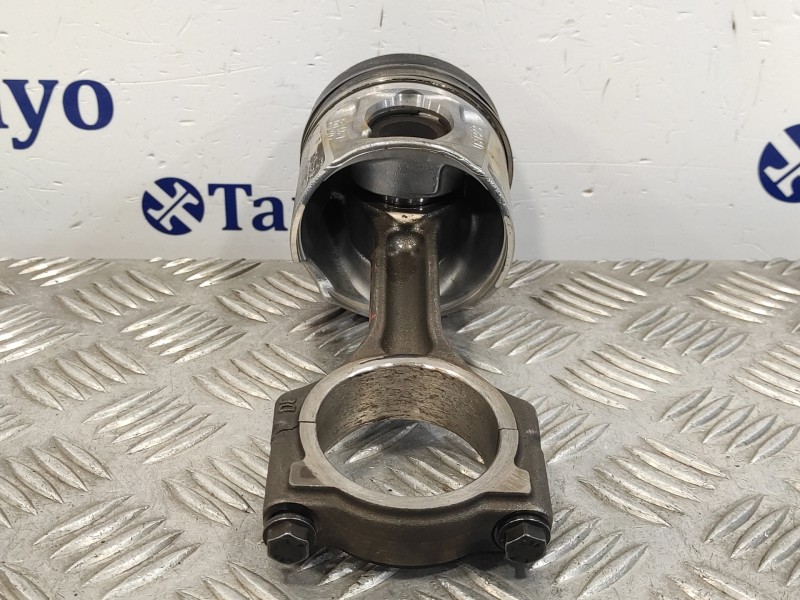 Recambio de biela para renault scenic iii 1.6 dci diesel fap referencia OEM IAM R9M  