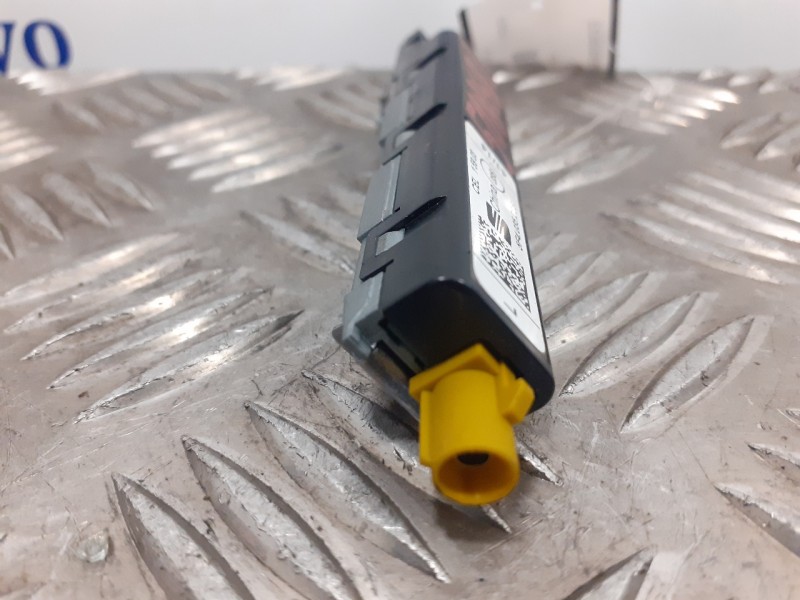 Recambio de antena para seat leon (5f1) 1.6 tdi referencia OEM IAM 5F4035225  