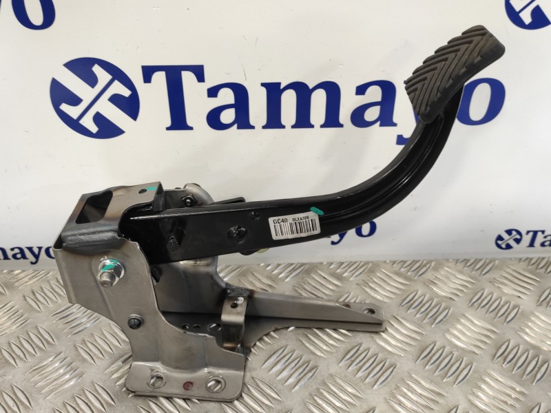 Recambio de pedal embrague para hyundai i20 active 1.0 tgdi cat referencia OEM IAM 32802C8400  93840B2100