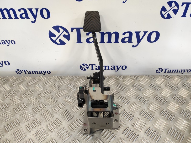 Recambio de pedal embrague para hyundai i20 active 1.0 tgdi cat referencia OEM IAM 32802C8400  93840B2100