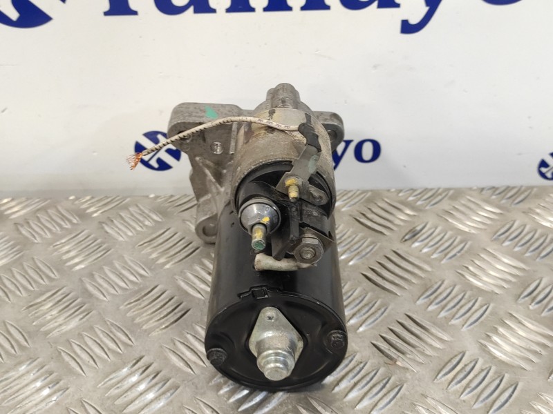 Recambio de motor arranque para renault clio iii 2.0 16v cat referencia OEM IAM 0001106024 20070607 8200724810A