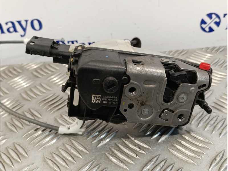 Recambio de cerradura puerta trasera derecha para peugeot 3008 1.6 blue-hdi fap referencia OEM IAM 16942683  