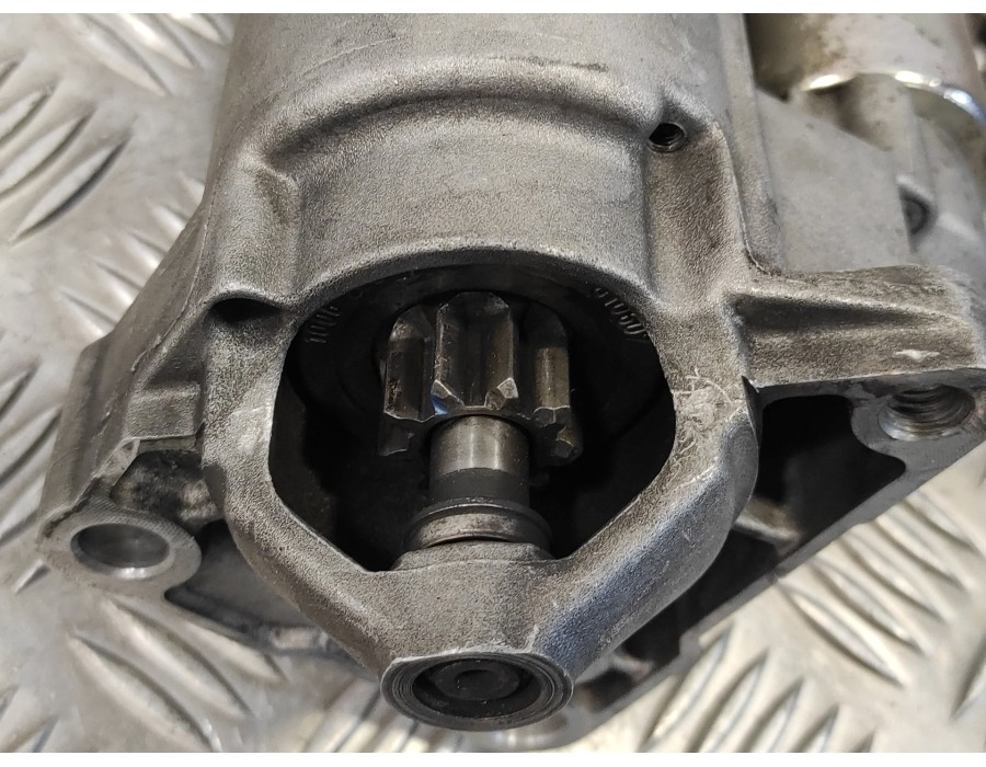 Recambio de motor arranque para renault clio iii 2.0 16v cat referencia OEM IAM 0001106024 20070607 8200724810A