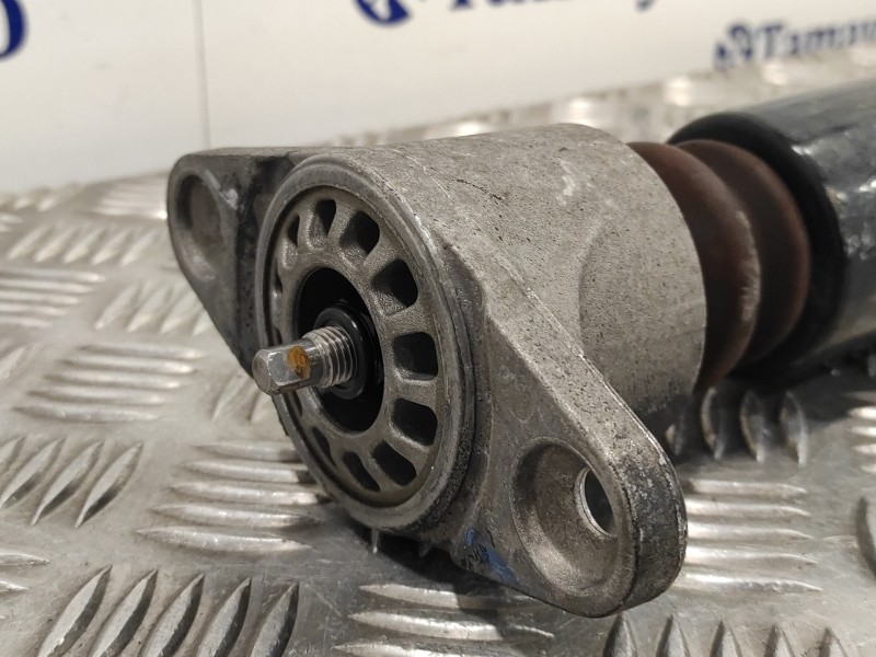 Recambio de amortiguador trasero derecho para hyundai i30 (gd) 1.4 cat referencia OEM IAM 55311AXXXE  