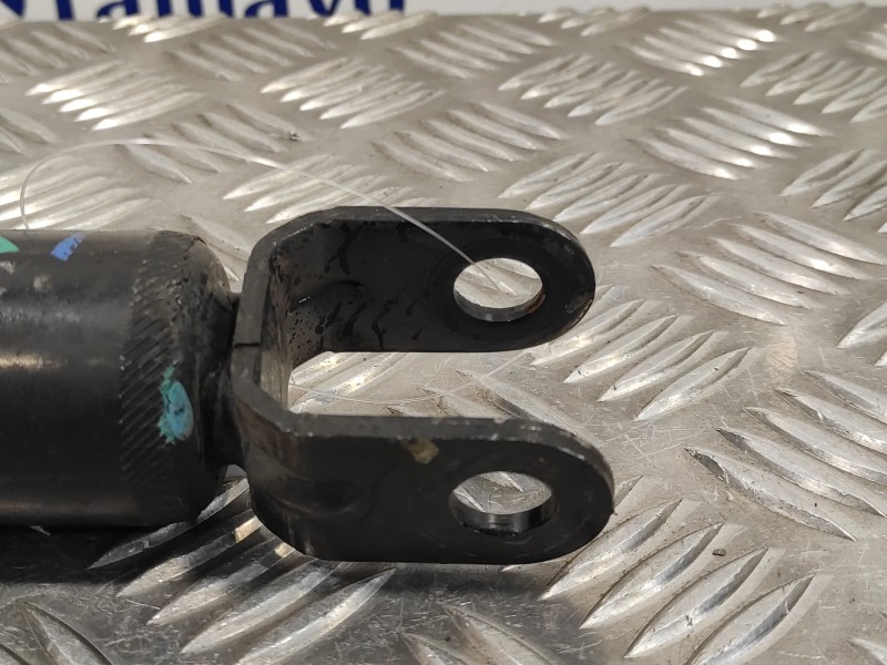 Recambio de amortiguador trasero derecho para hyundai i30 (gd) 1.4 cat referencia OEM IAM 55311AXXXE  