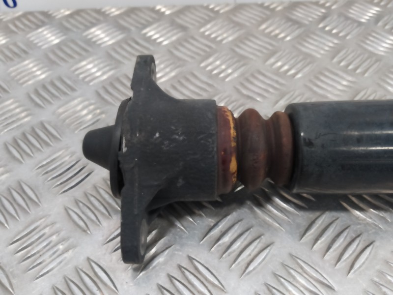Recambio de amortiguador trasero izquierdo para hyundai i30 (gd) 1.4 cat referencia OEM IAM 55311AXXXE  
