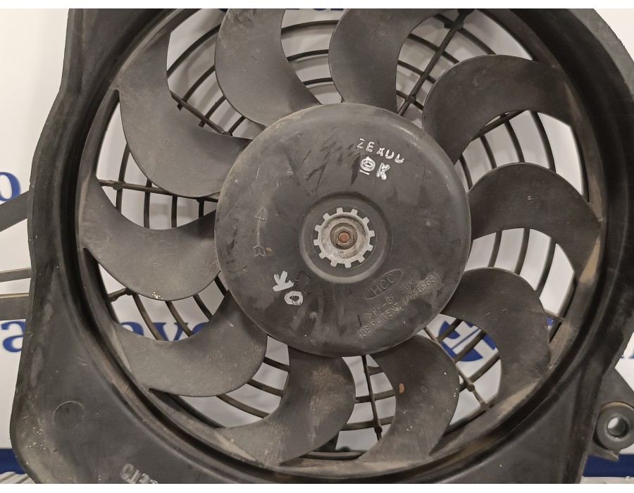 Recambio de electroventilador para hyundai h 1 starex 2.5 turbodiesel cat referencia OEM IAM 977864A005 3C2236 977304A005