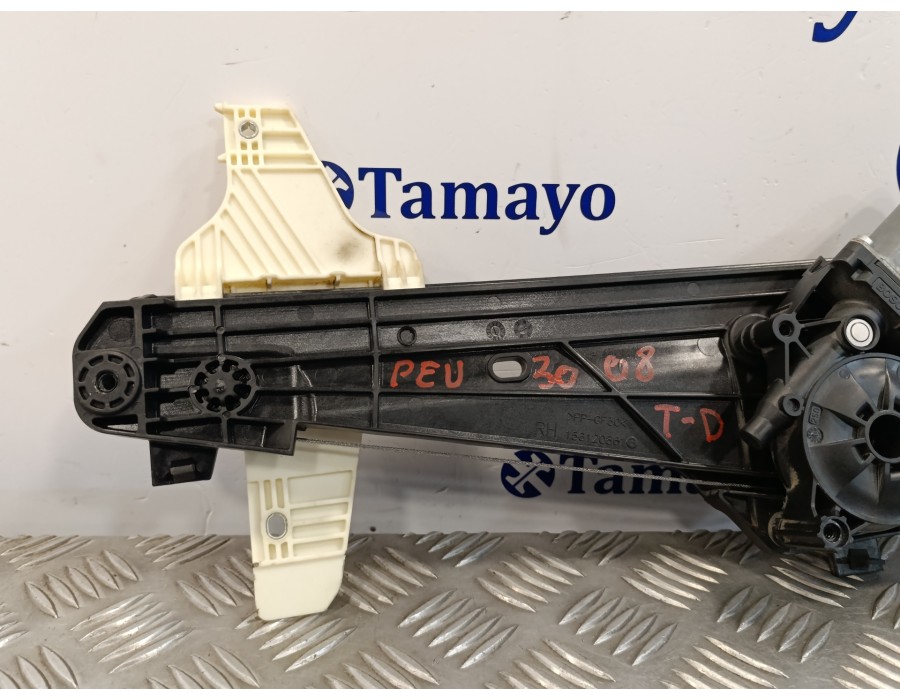 Recambio de elevalunas trasero derecho para peugeot 3008 1.6 blue-hdi fap referencia OEM IAM 9811864480 1137328865 0130824070