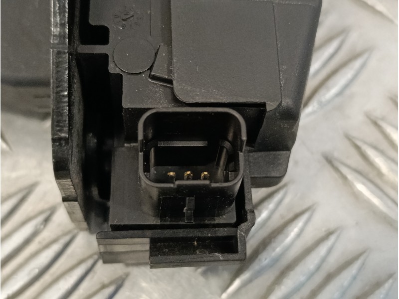 Recambio de cerradura maletero / porton para peugeot 3008 1.6 blue-hdi fap referencia OEM IAM 9804762080  