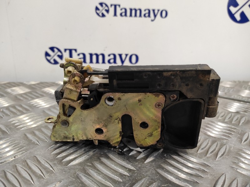 Recambio de cerradura puerta delantera izquierda para daewoo kalos 1.4 cat referencia OEM IAM   