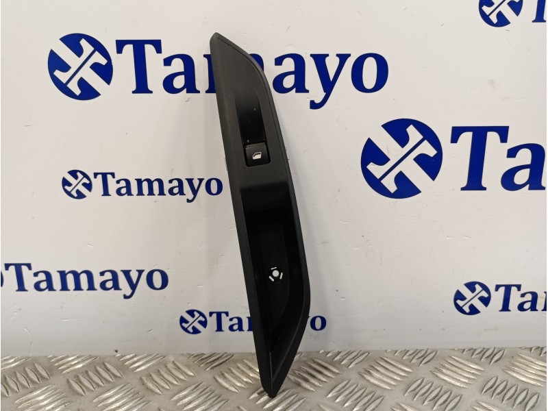 Recambio de mando elevalunas trasero derecho para peugeot 3008 1.6 blue-hdi fap referencia OEM IAM 9810514977  