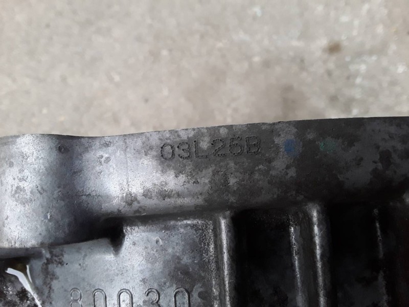 Recambio de caja cambios para toyota prius (nhw20) 1.5 cat referencia OEM IAM 03L25B  