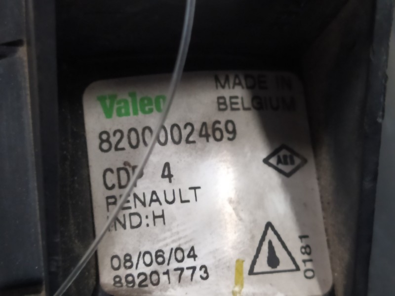 Recambio de faro antiniebla izquierdo para renault clio ii fase ii (b/cb0) referencia OEM IAM 8200002469  