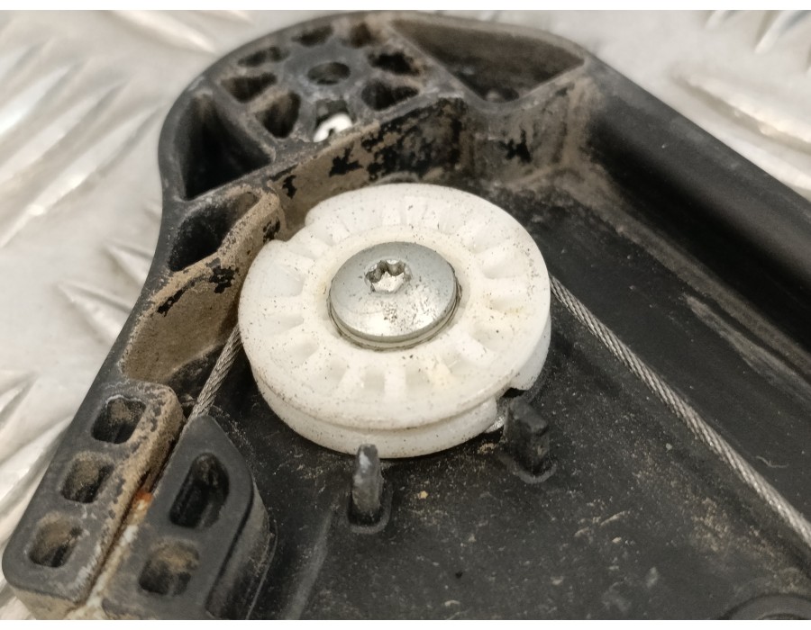 Recambio de elevalunas delantero derecho para peugeot 3008 1.2 12v e-thp referencia OEM IAM 9811791280 1137328865 0130824068