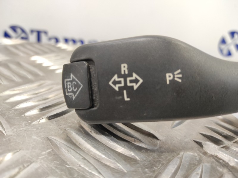 Recambio de mando intermitentes para bmw serie 5 berlina (e39) 530d referencia OEM IAM 8363668K  