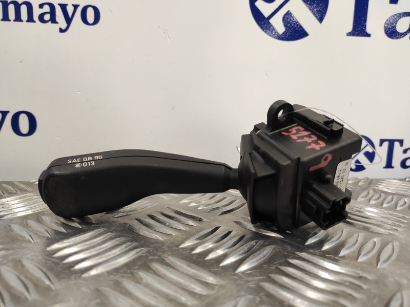 Recambio de mando intermitentes para bmw serie 5 berlina (e39) 530d referencia OEM IAM 8363668K  