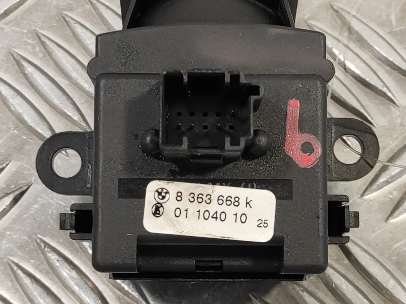 Recambio de mando intermitentes para bmw serie 5 berlina (e39) 530d referencia OEM IAM 8363668K  