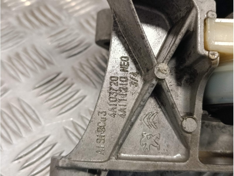 Recambio de soporte motor para toyota proace referencia OEM IAM 4A103720  