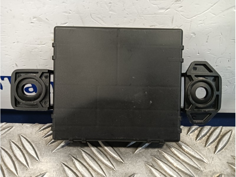 Recambio de modulo electronico para land rover discovery sport referencia OEM IAM HK7214F681AA  HK7214F530AA