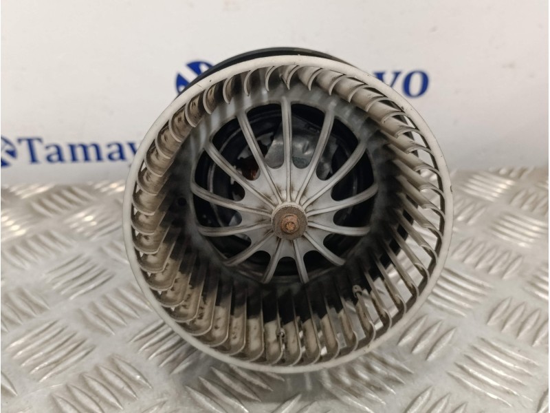 Recambio de motor calefaccion para land rover discovery sport referencia OEM IAM 9415188 BZ72781 9415187