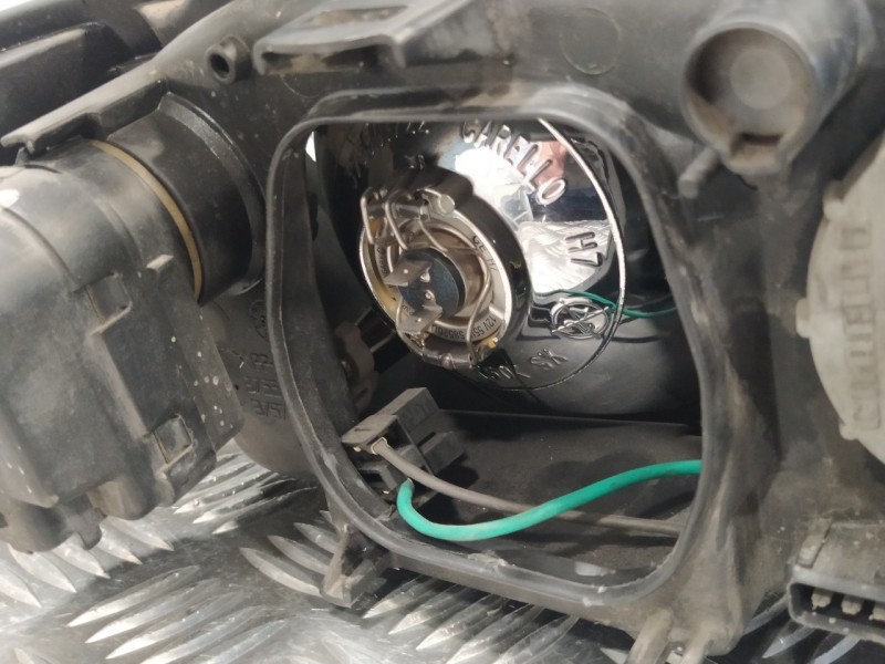 Recambio de faro izquierdo para citroën xsara berlina referencia OEM IAM   