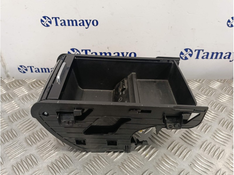 Recambio de guantera para land rover discovery sport referencia OEM IAM FK72115A00 FK7219C166BD 16A2590