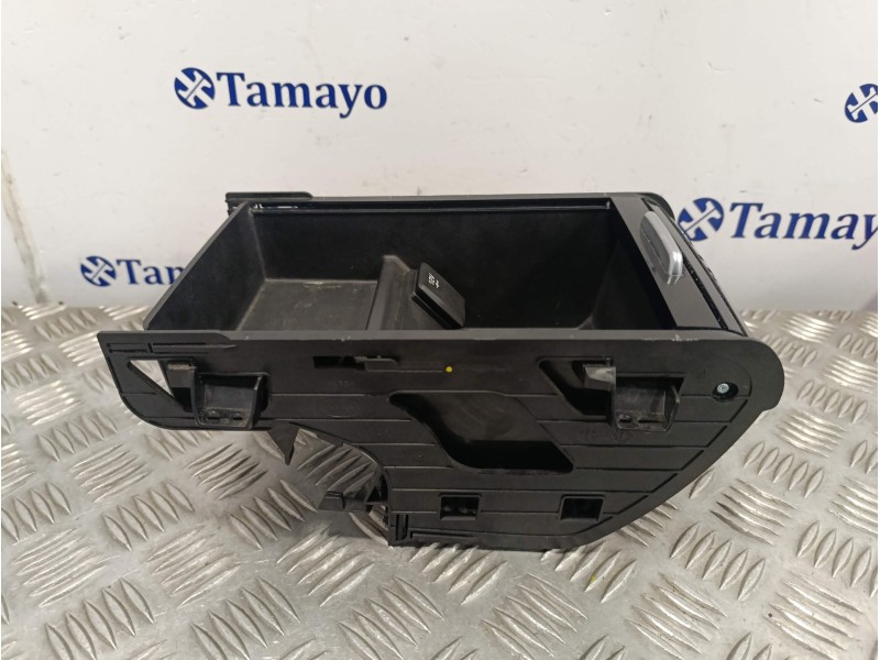 Recambio de guantera para land rover discovery sport referencia OEM IAM FK72115A00 FK7219C166BD 16A2590