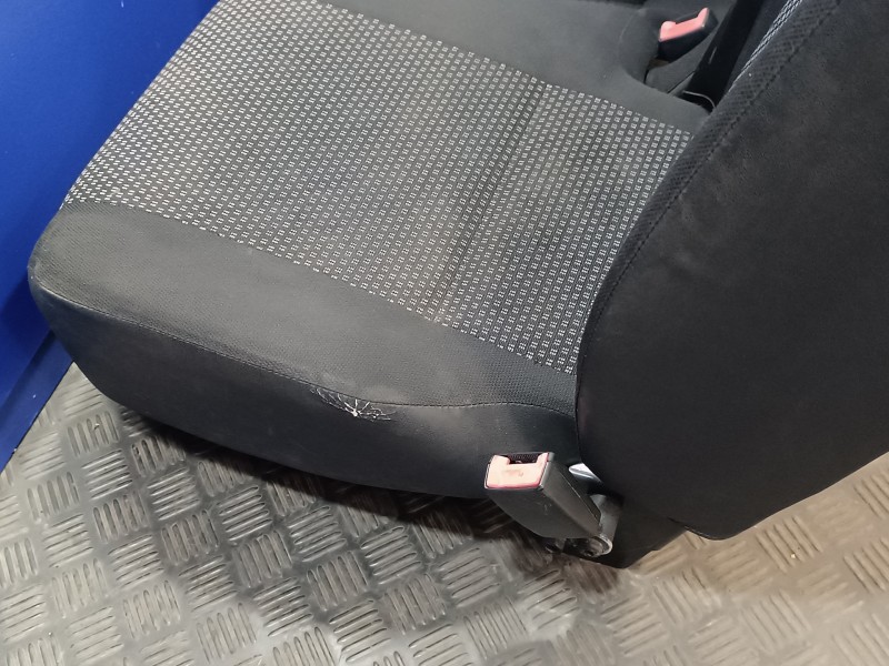 Recambio de asiento delantero derecho para mercedes-benz sprinter ii james cook (906) 3.0 cdi referencia OEM IAM   
