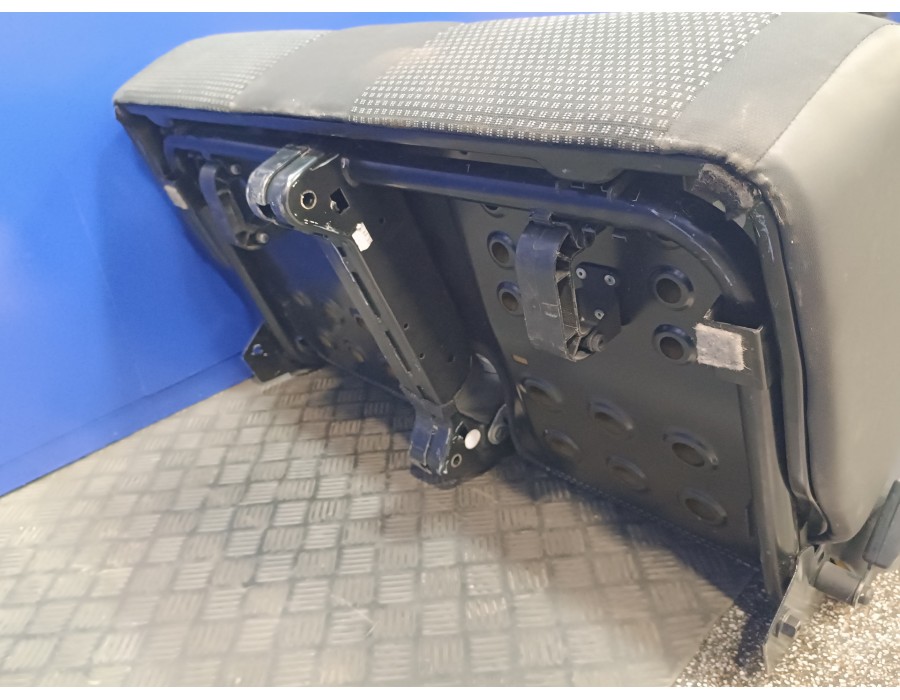 Recambio de asiento delantero derecho para mercedes-benz sprinter ii james cook (906) 3.0 cdi referencia OEM IAM   