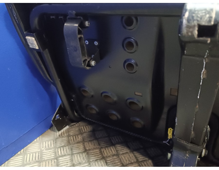 Recambio de asiento delantero derecho para mercedes-benz sprinter ii james cook (906) 3.0 cdi referencia OEM IAM   