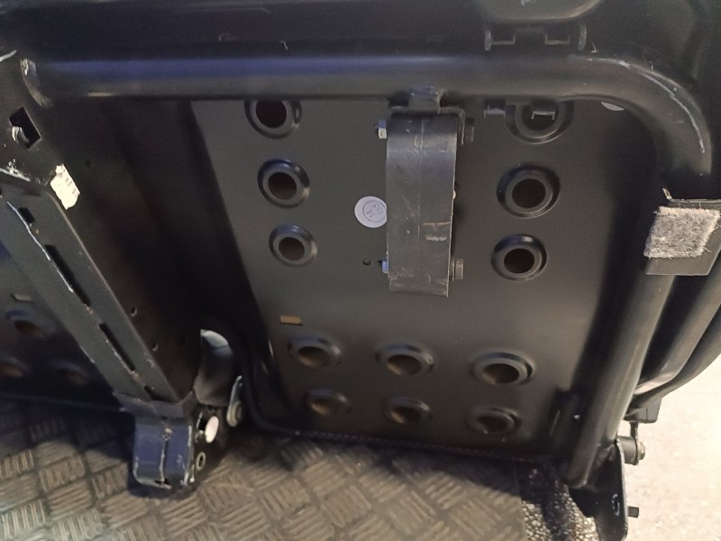 Recambio de asiento delantero derecho para mercedes-benz sprinter ii james cook (906) 3.0 cdi referencia OEM IAM   