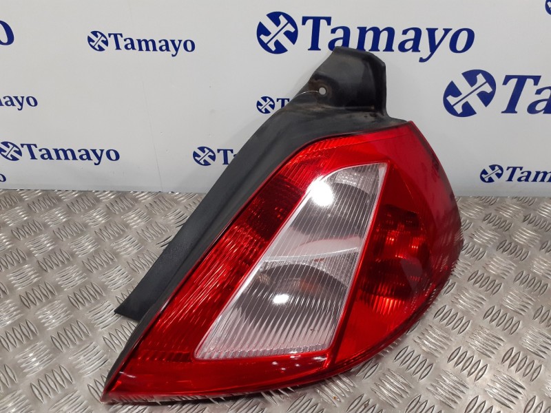 Recambio de piloto trasero derecho para renault megane ii berlina 3p 1.6 16v referencia OEM IAM 8200073237E  89398081