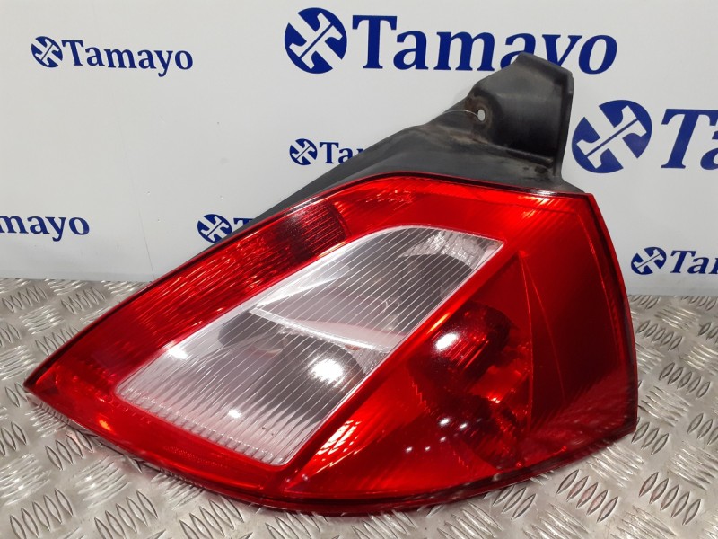 Recambio de piloto trasero derecho para renault megane ii berlina 3p 1.6 16v referencia OEM IAM 8200073237E  89398081