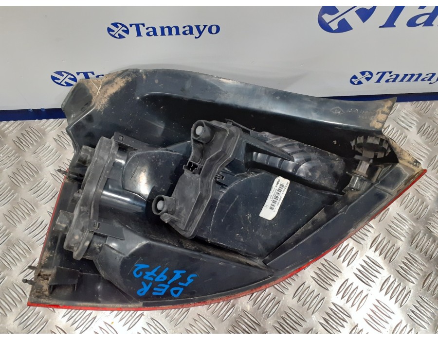 Recambio de piloto trasero derecho para renault megane ii berlina 3p 1.6 16v referencia OEM IAM 8200073237E  89398081